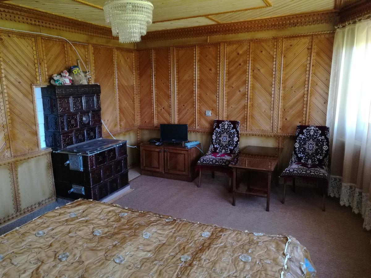 Gutsulska Oselya Villa Krivopol'ye Exteriör bild